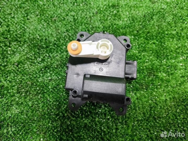 Моторчик заслонки печки Honda Civic 4D (FD) 2009