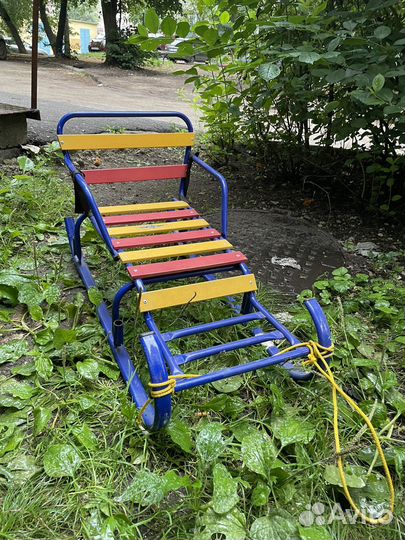 Детские санки на колесах