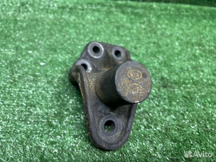 Кронштейн двигателя Kia Rio 3