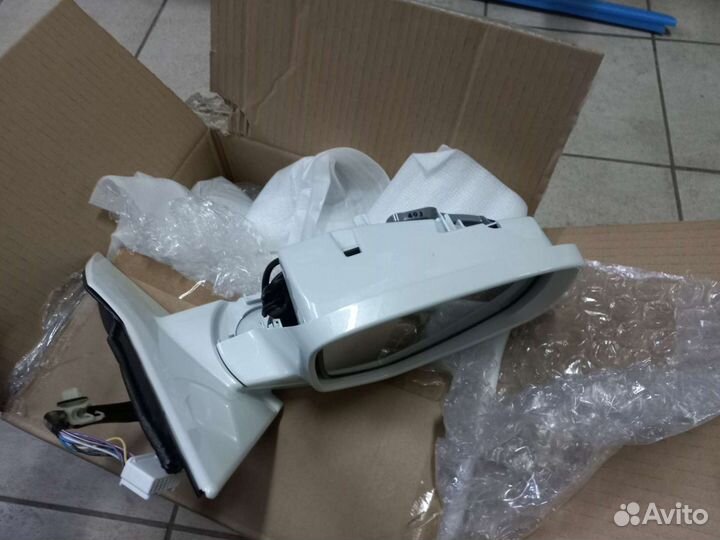 Зеркало правое Honda Accord 9