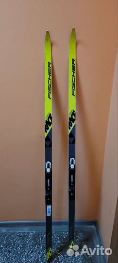 Беговые лыжи