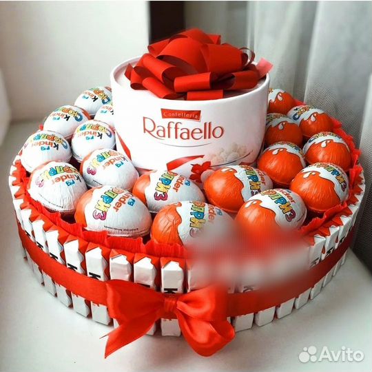 Букеты: мужской(колбасы, сыр),женский-конфеты