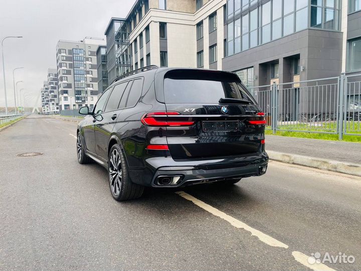 BMW X7 3.0 AT, 2023, 490 км