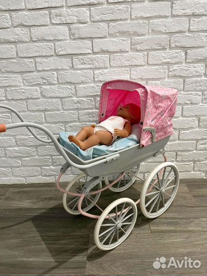Домик кукольный, коляска, игрушки