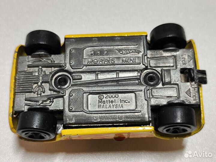 Hot wheels morris mini 2009