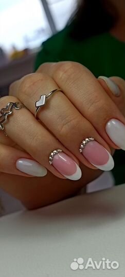 Маникюр и педикюр