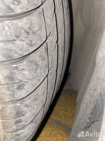 Triangle Protract TEM11 235/45 R18