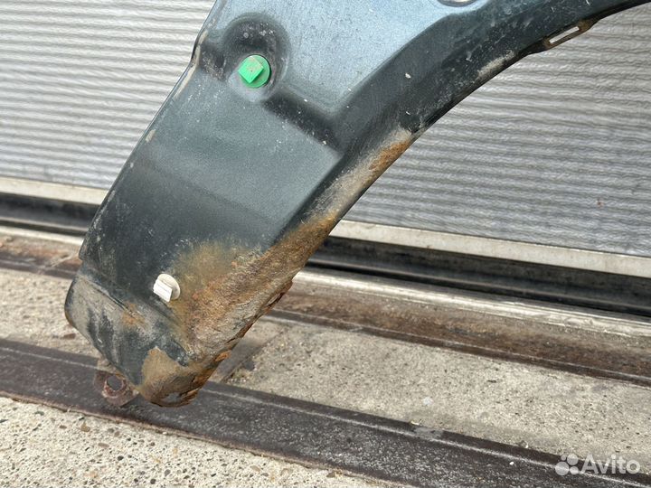 Крыло переднеее правое Шевроле Нива Chevrolet Niva