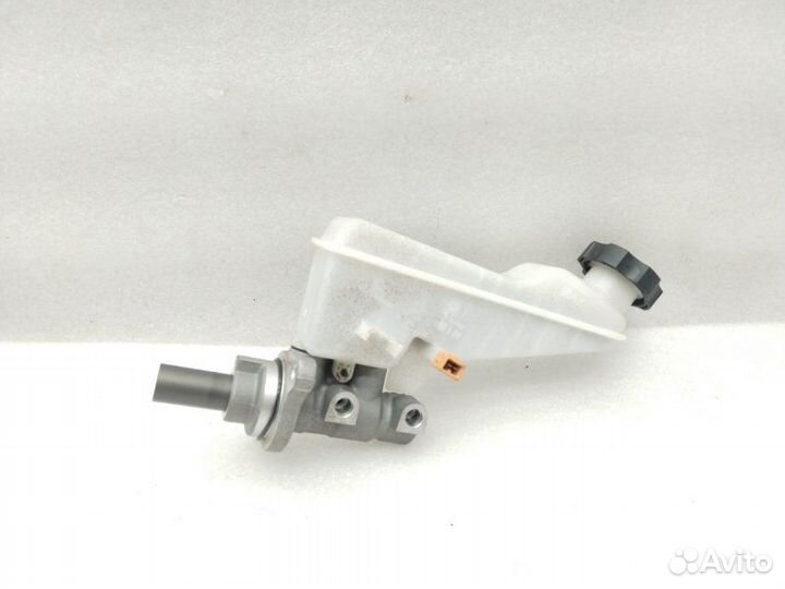 Главный тормозной цилиндр Kia Ceed CD G4FG 2019