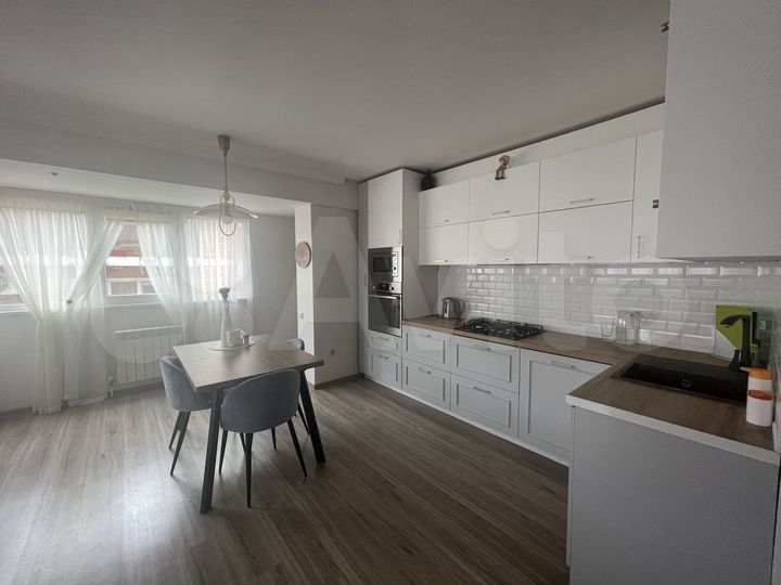 2-к. квартира, 55 м², 4/4 эт.