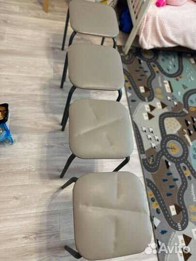 Кухонный стол и стулья бу