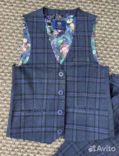 Школьный костюм для мальчика next