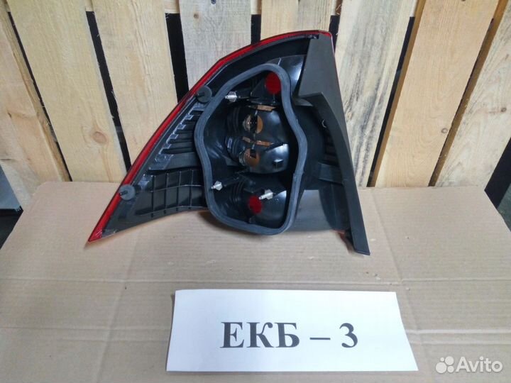 Фонарь правый Ford Focus 2 2004-2011