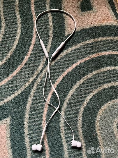 Беспроводные наушники beats