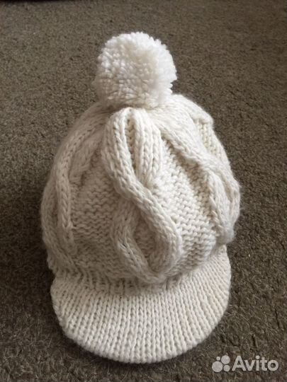 Детская шапка с козырьком