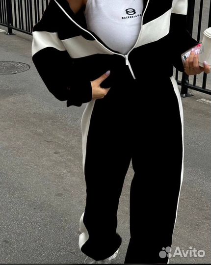 Стильные и комфортные теплые костюмы