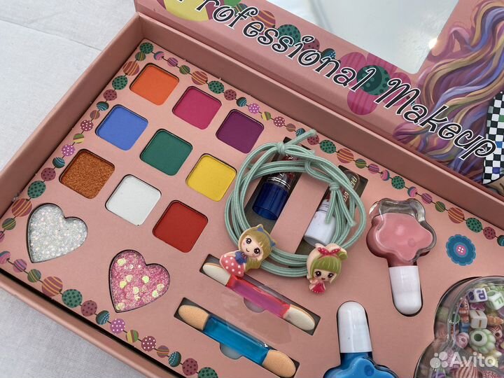 Набор детской косметики с украшениями