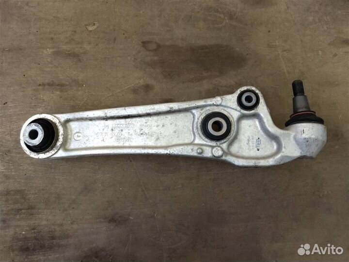 Рычаг передний левый Jaguar XE X760