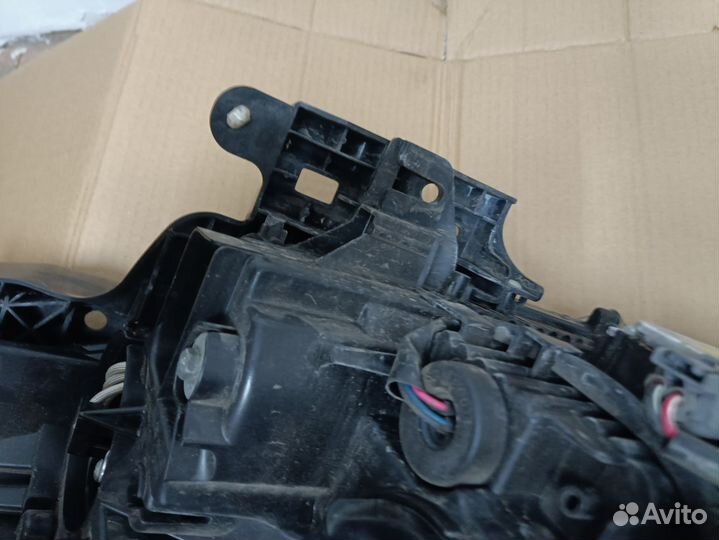 Фара Citroen c crosser, ксенон