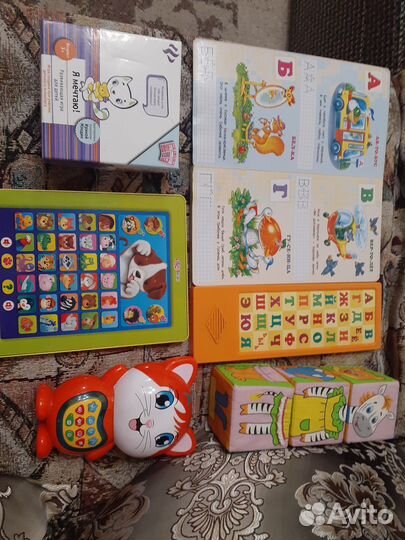 Игрушки развивающие моторику и робот трансформер