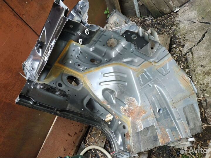 Четверть лонжерон левый Ssang Yong Actyon New