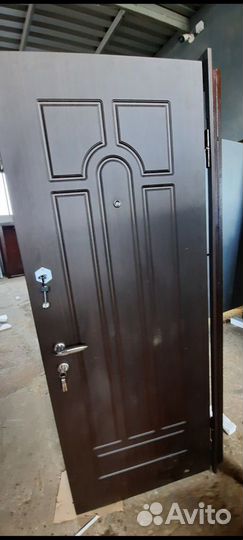 Дверь стальная с покрытием порошок и панель мдф