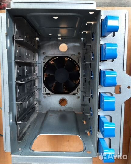 Корзина для жестких дисков с охлаждением 3.5