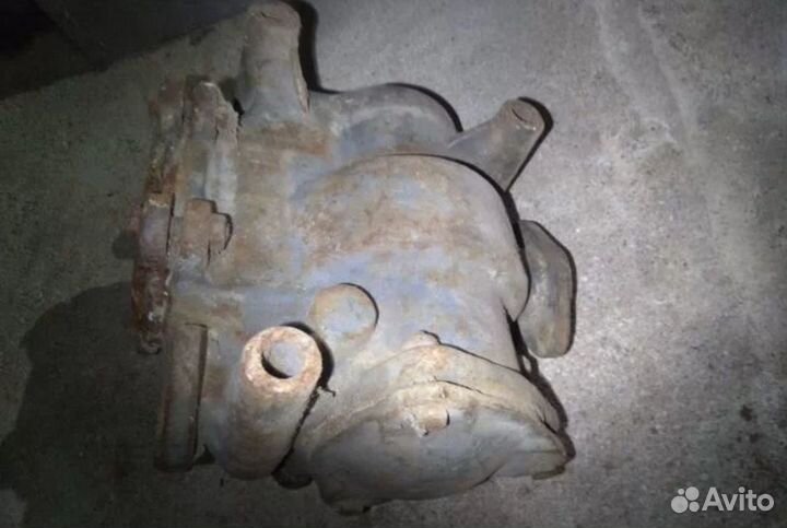 Бочка металлическая. Водяные насосы