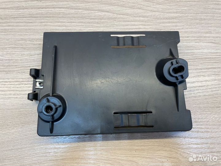 Кронштейн блока комфорта Renault Logan