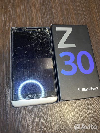 Телефон BlackBerry z30