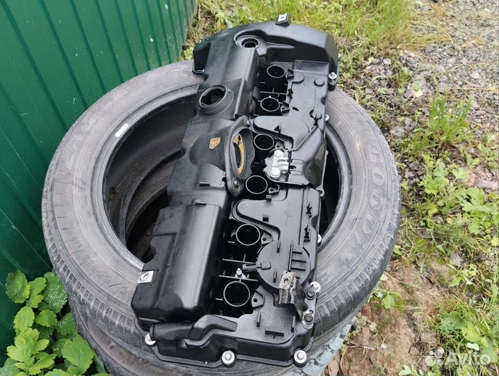 Клапанная крышка BMW X5 E70 n52b30