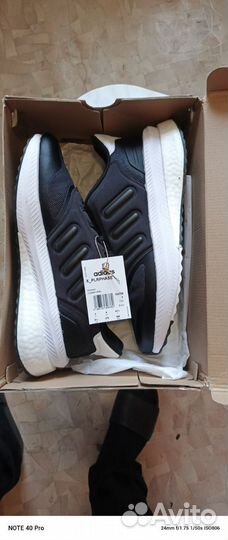 Кроссовки мужские 43 размера