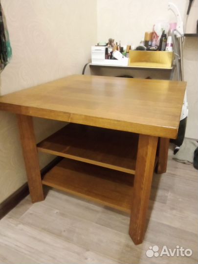 Журнальный столик