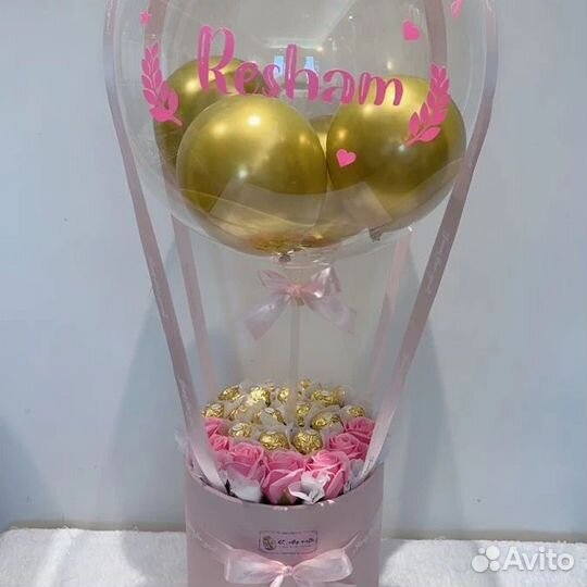 Подарочная коробка с цветами