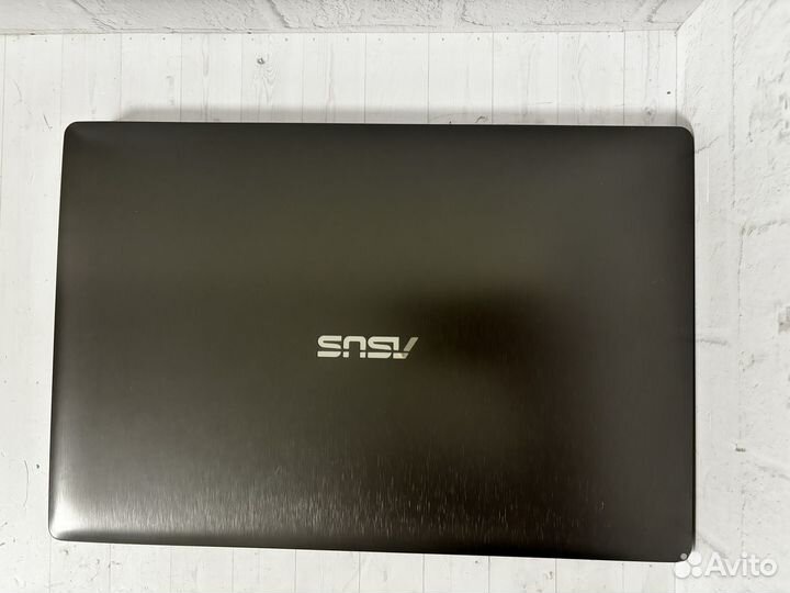 Игровой ноутбук Asus N550J