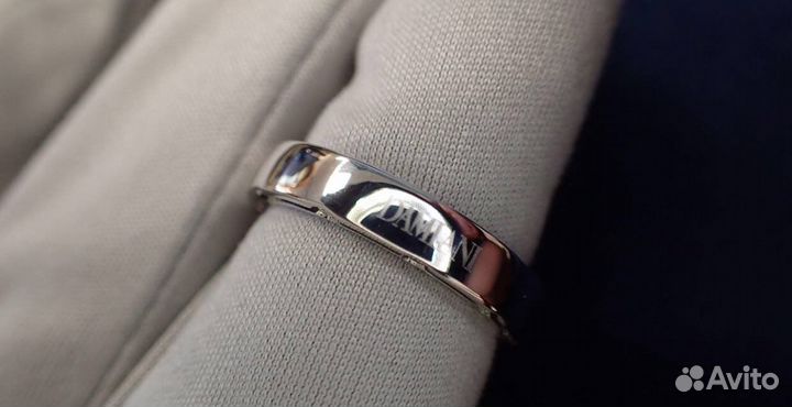 Золотое кольцо Damiani 5 гр 0.2 ct