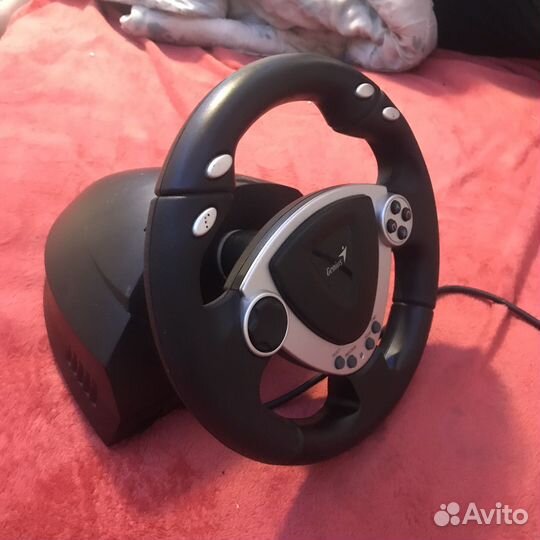Игоровой руль с педалями
