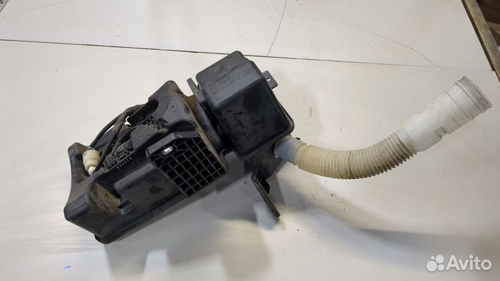 Бачок омывателя Volkswagen Tiguan, 2011