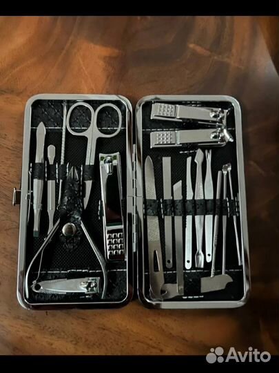 Маникюрный набор новый