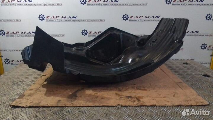 Подкрылок левый Man Tgl