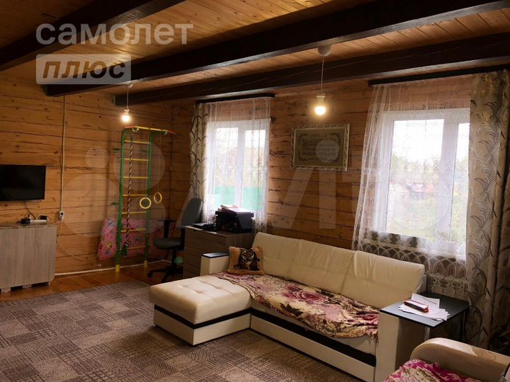 Дом 98 м² на участке 4 сот.