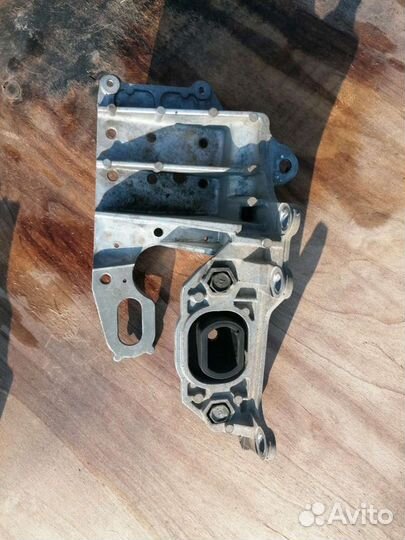 Подушки двигателя и АКПП hr16de j10 2013