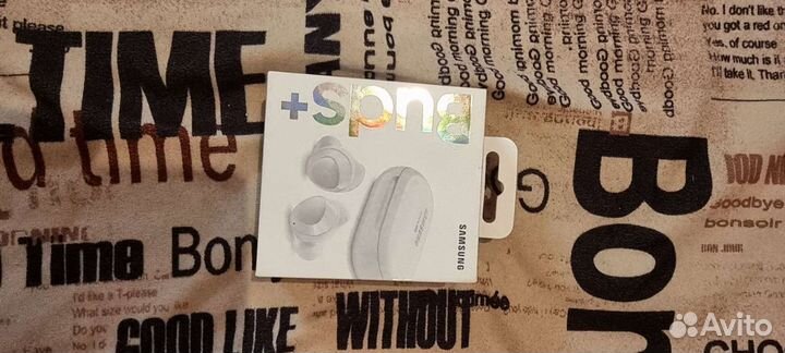 Беспроводные наушники