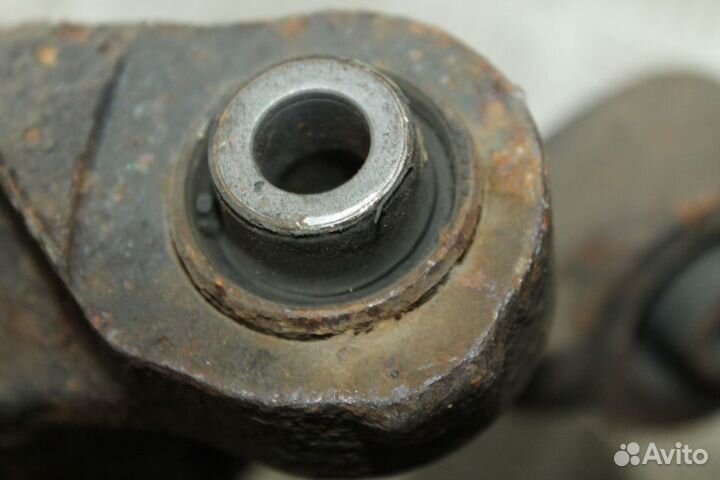 Кулак задний правый (цапфа) Subaru Outback BR B14