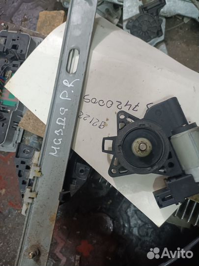 Стеклоподъёмник передний правый Mazda 3 BK