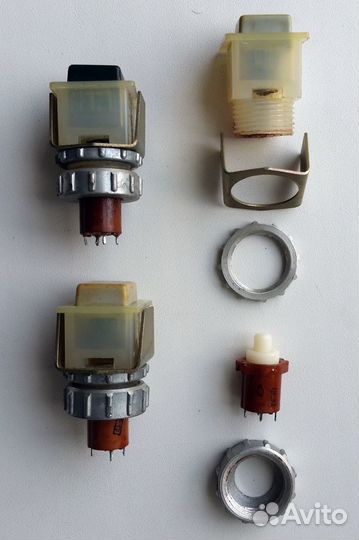 Кнопки мпк1-4В с крепежом