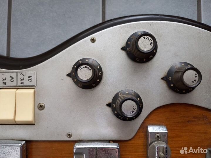 Японская электрогитара Teisco MJ-2L