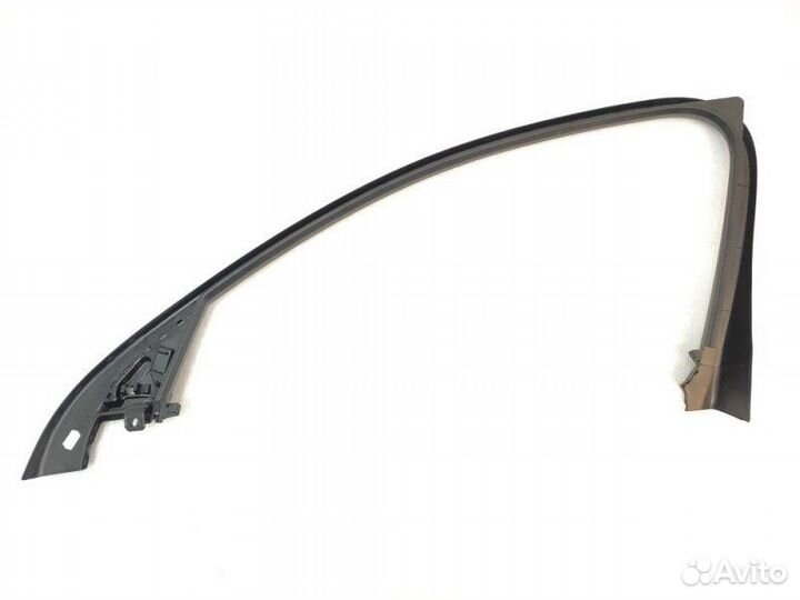 Рамка стекла двери передняя левая Audi A6 C7 1.8