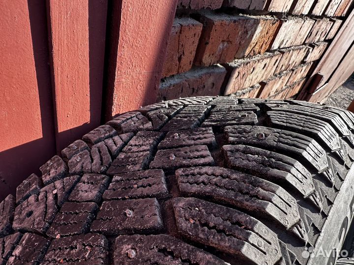 Continental IceContact 2 225/60 R18