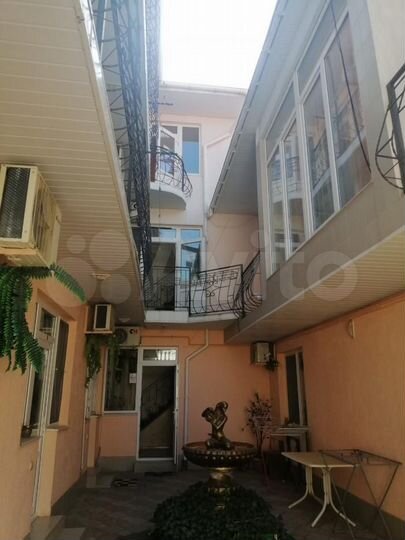 Дом 302,2 м² на участке 3 сот.